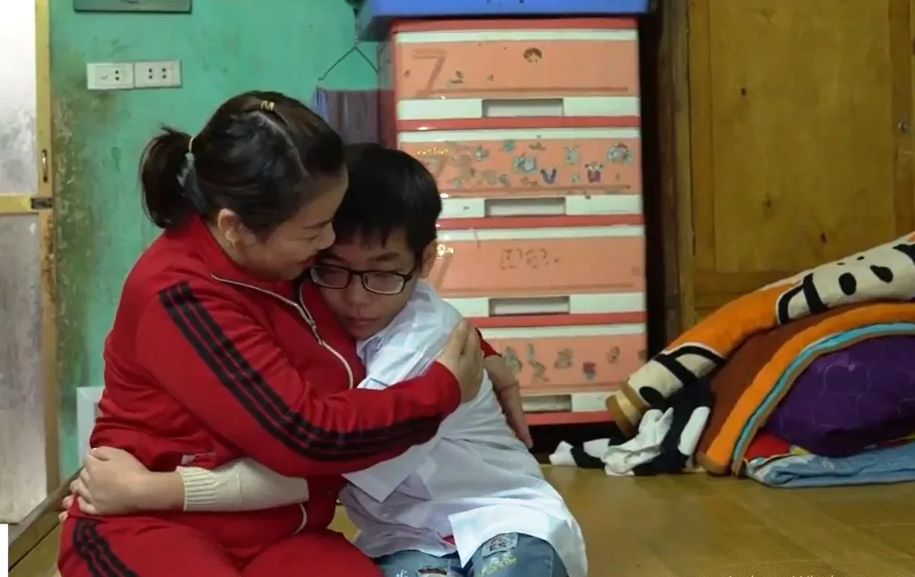 Gặp cậu b&eacute; nhặt được hơn 70 triệu đồng trả lại người đ&aacute;nh rơi - Ảnh 2.