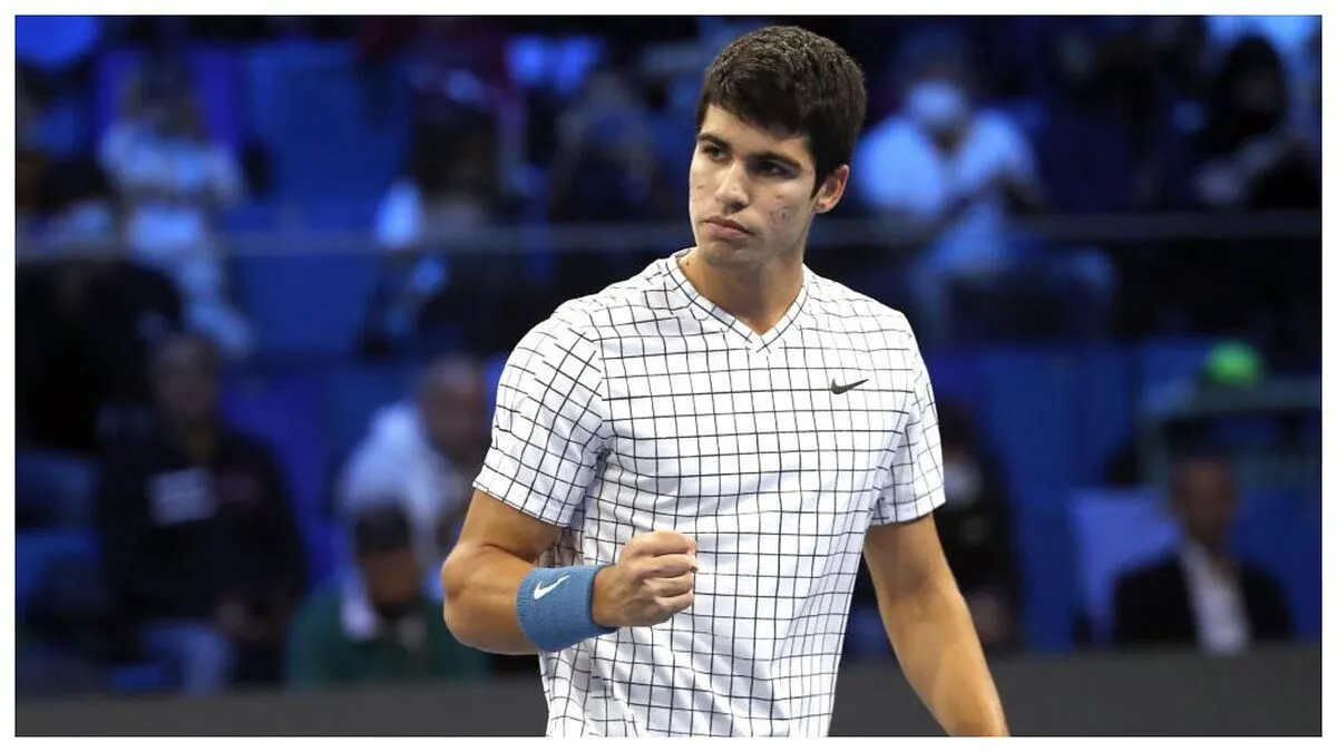 Carlos Alcaraz ra quân thuận lợi ở Next Gen ATP Finals 2021 - Ảnh 2. Carlos Alcaraz ra quân thuận lợi ở Next Gen ATP Finals 2021 - Ảnh 2.