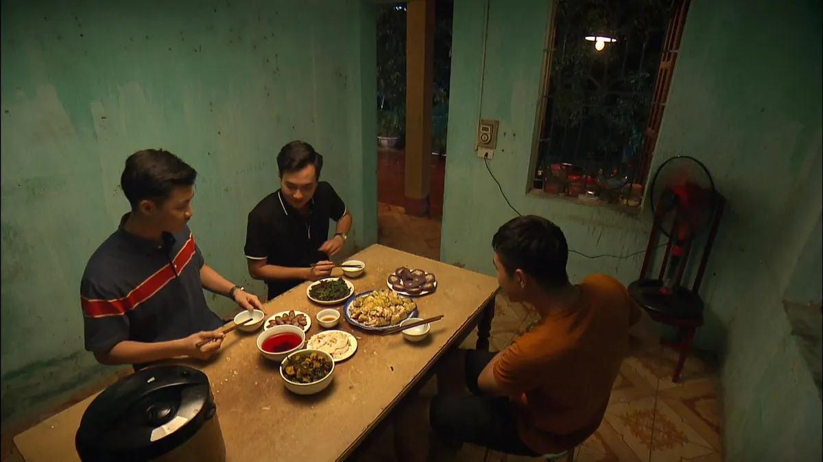 Phố trong làng - Tập 4: Sau cú lừa tinh quái, Nam kết bạn với con gái Chí Phèo Mến - Ảnh 3.