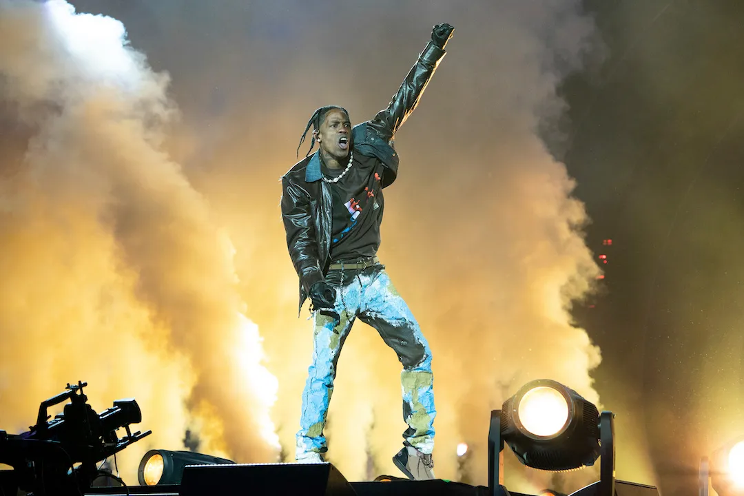 Hậu thảm kịch Astroworld, Travis Scott khởi động chiến dịch an toàn tại sự kiện - Ảnh 1.