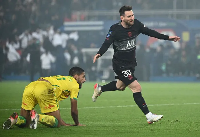 Messi có bàn thắng đầu tiên ở Ligue 1 - Ảnh 4. Messi có bàn thắng đầu tiên ở Ligue 1 - Ảnh 4.