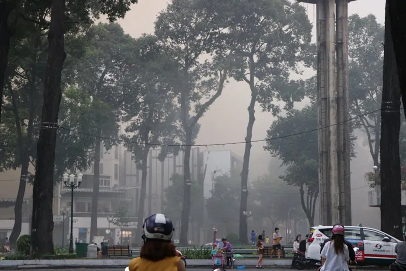 Cháy quán bar ở trung tâm TP Hồ Chí Minh - Ảnh 1.