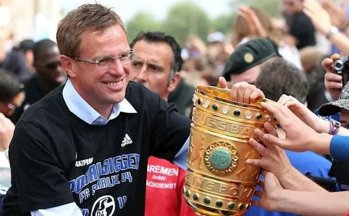Ralf Rangnick từng từ chối Manchester United trong quá khứ - Ảnh 1. Ralf Rangnick từng từ chối Manchester United trong quá khứ - Ảnh 1.