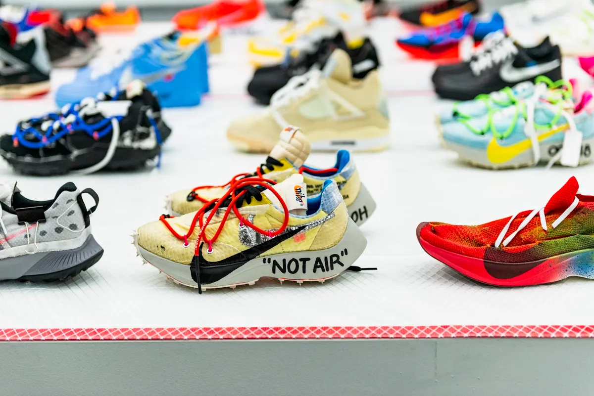 Gi&aacute;m đốc nghệ thuật của Louis Vuitton qua đời ở tuổi 41 - Ảnh 3.