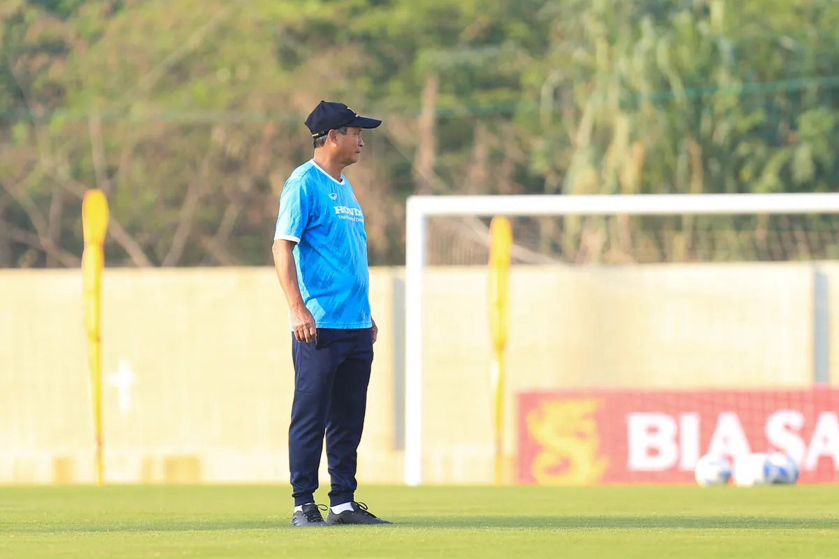 Đội tuyển nữ Việt Nam tập buổi đầu tiên chuẩn bị cho VCK Asian Cup 2022 - Ảnh 8.