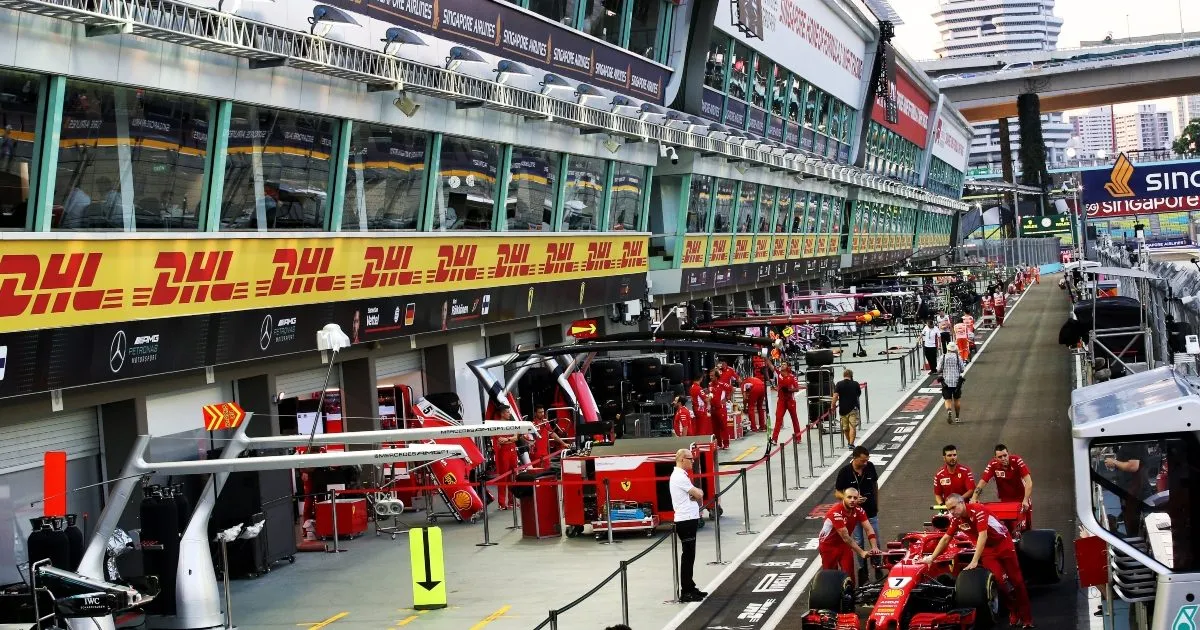 F1: Một đội đua phối hợp thế nào trong suốt chặng đua? - Ảnh 3.