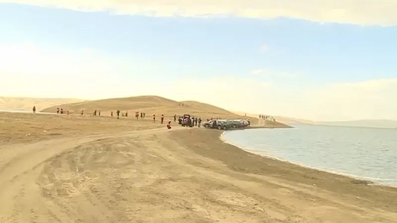 Thanh Hải - điểm du lịch hấp dẫn h&agrave;ng đầu Trung Quốc - Ảnh 1.