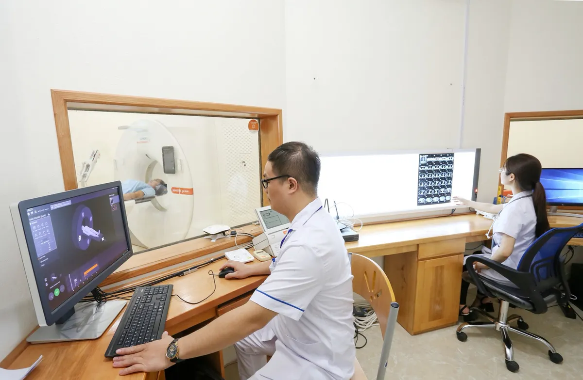 BVĐK H&agrave; Nội - Đồng Văn được chứng nhận đủ năng lực x&eacute;t nghiệm khẳng định COVID-19 - Ảnh 1.