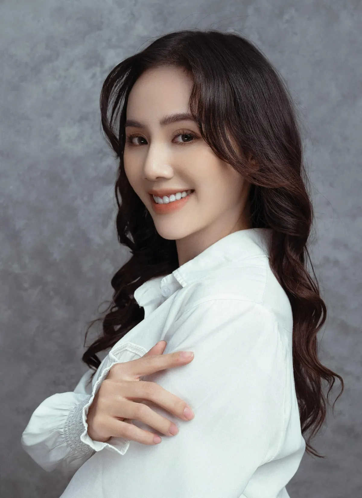 Minh Thu Phố trong làng gây thương nhớ trong bộ ảnh mới - Ảnh 1.