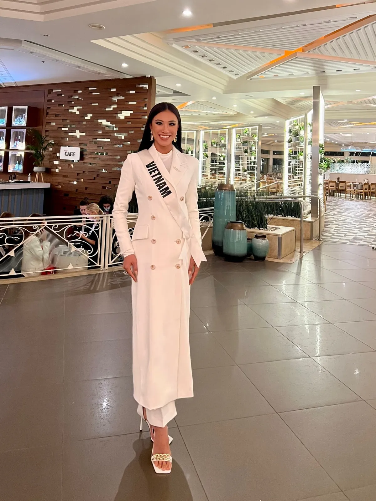 Loạt hình ảnh của Kim Duyên tại Miss Universe 2021 trước đêm Chung kết - Ảnh 13.