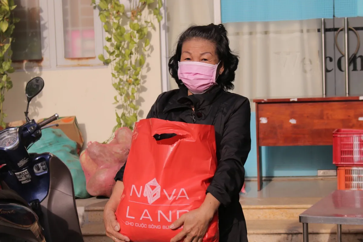 “Top 10 doanh nghiệp bền vững tại Việt Nam” xướng tên Tập đoàn Novaland - Ảnh 1. “Top 10 doanh nghiệp bền vững tại Việt Nam” xướng tên Tập đoàn Novaland - Ảnh 1.