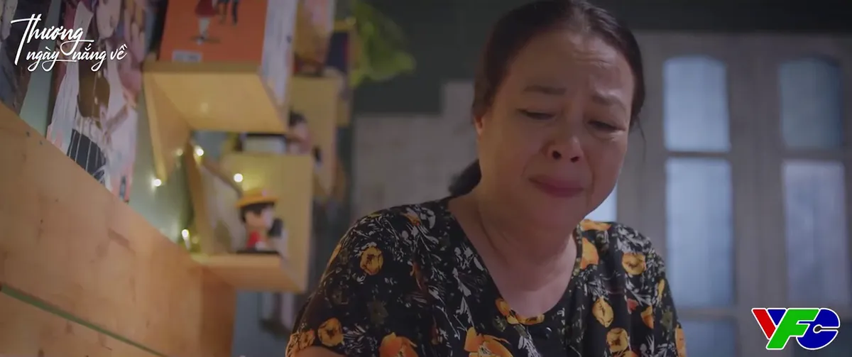 Thương ng&agrave;y nắng về - Tập 15: V&acirc;n V&acirc;n li&ecirc;n tục xin lỗi bố trong giấc mơ - Ảnh 2.