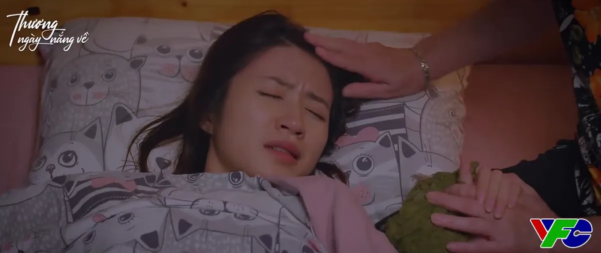 Thương ng&agrave;y nắng về - Tập 15: V&acirc;n V&acirc;n li&ecirc;n tục xin lỗi bố trong giấc mơ - Ảnh 3.