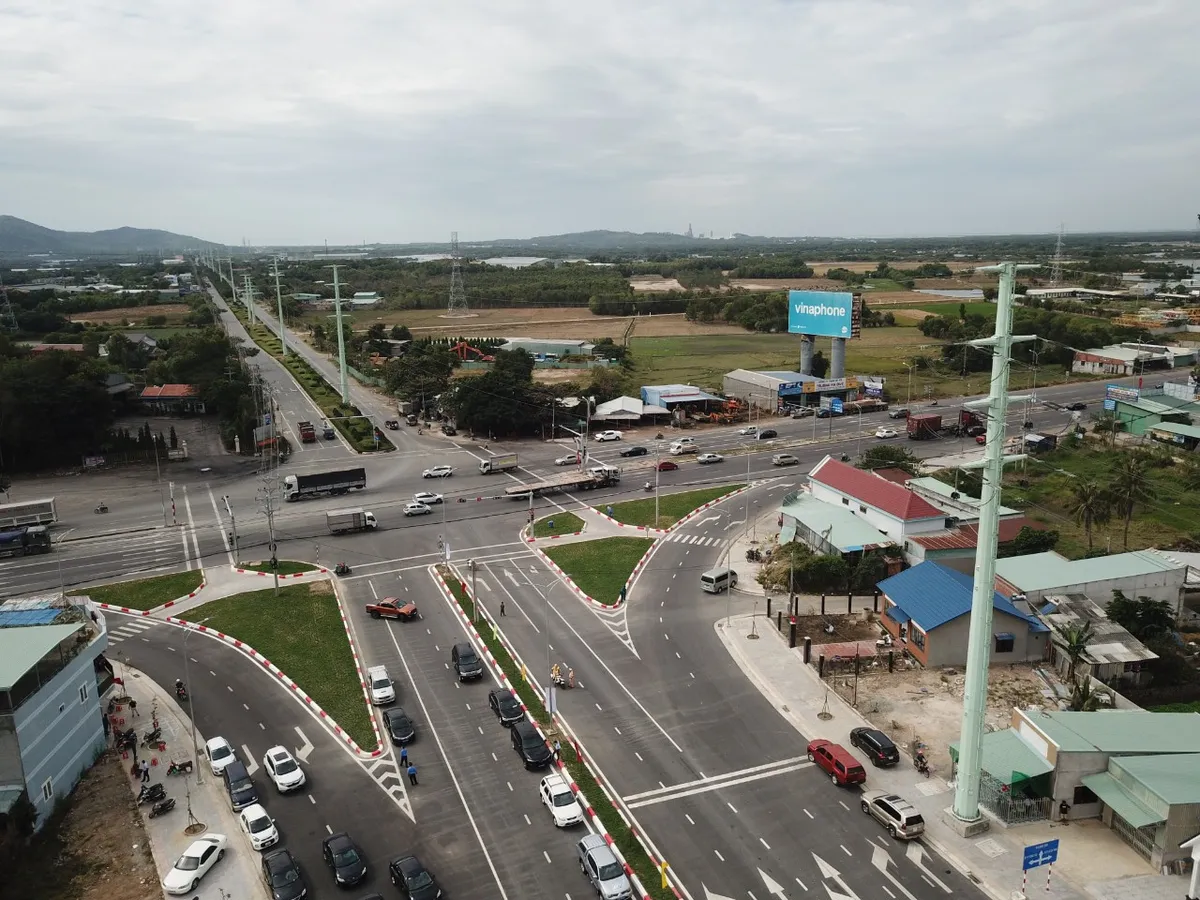 B&agrave; Rịa - Vũng T&agrave;u: Kh&aacute;nh th&agrave;nh nhiều c&ocirc;ng tr&igrave;nh nh&acirc;n kỷ niệm 30 năm th&agrave;nh lập tỉnh - Ảnh 1.