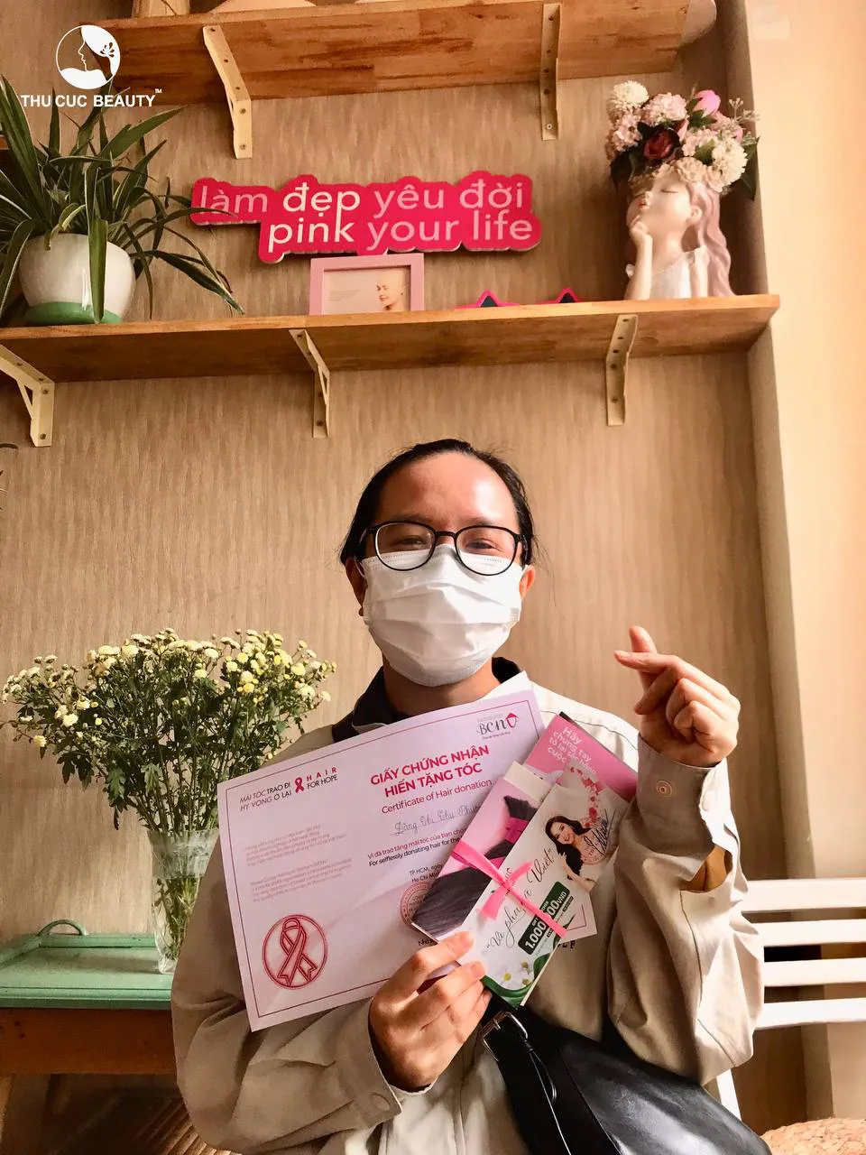 Thẩm mỹ Thu C&uacute;c đồng h&agrave;nh c&ugrave;ng mạng lưới ung thư v&uacute; Việt Nam - Ảnh 4.