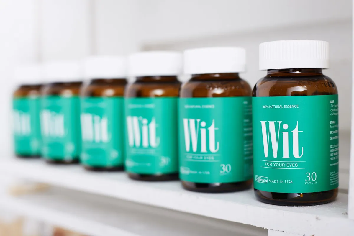Giải pháp cải thiện các vấn đề về mắt do làm việc và học online - Ảnh 3.
