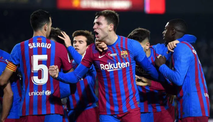 Barcelona giành 3 điểm nghẹt thở trên sân nhà - Ảnh 3. Barcelona giành 3 điểm nghẹt thở trên sân nhà - Ảnh 3.