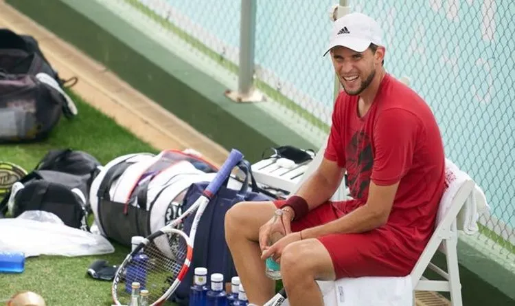 Chấn thương của Dominic Thiem lại tái phát - Ảnh 1. Chấn thương của Dominic Thiem lại tái phát - Ảnh 1.