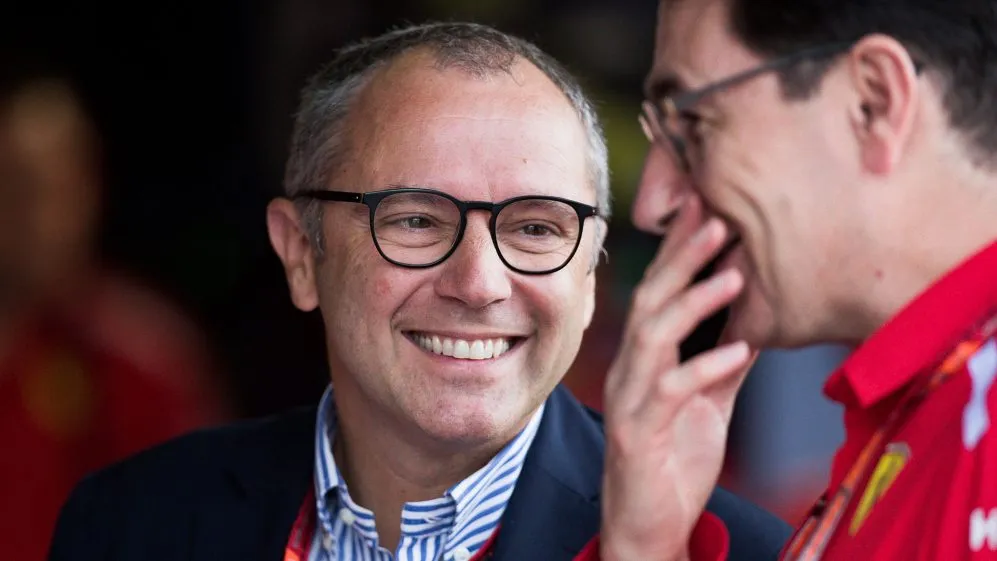Năm đầu tiên của Stefano Domenicali trong cương vị GĐĐH F1 - Ảnh 1. Năm đầu tiên của Stefano Domenicali trong cương vị GĐĐH F1 - Ảnh 1.
