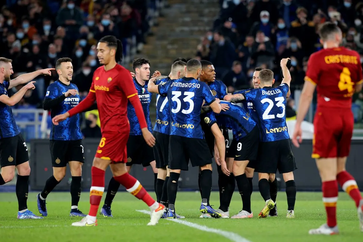 Mourinho trút giận lên phóng viên sau trận thua Inter - Ảnh 1. Mourinho trút giận lên phóng viên sau trận thua Inter - Ảnh 1.