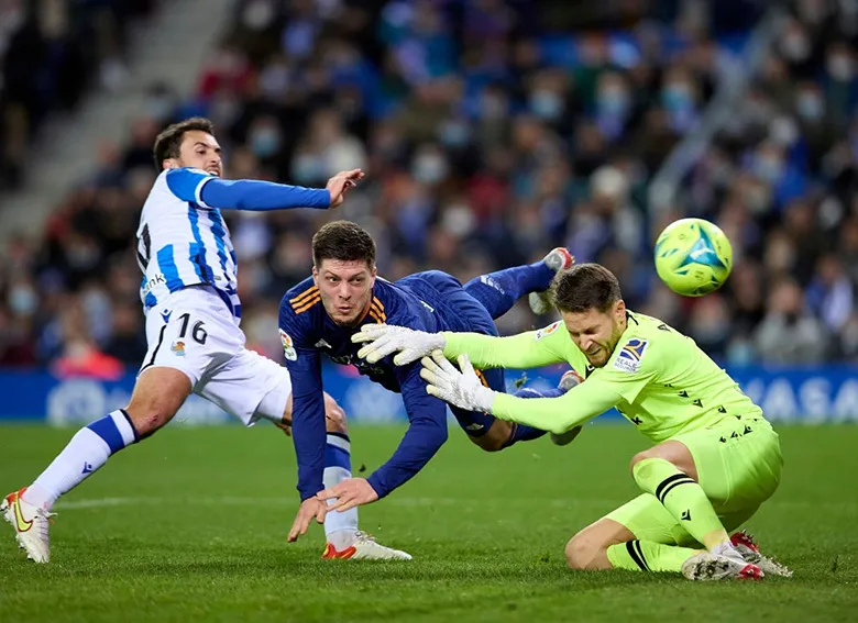 Real Madrid thắng trận thứ tám liên tiếp - Ảnh 3. Real Madrid thắng trận thứ tám liên tiếp - Ảnh 3.