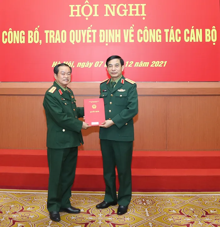 Trao quyết định nghỉ hưu và tặng thưởng cho 6 Đại tướng, Thượng tướng quân đội - Ảnh 2.