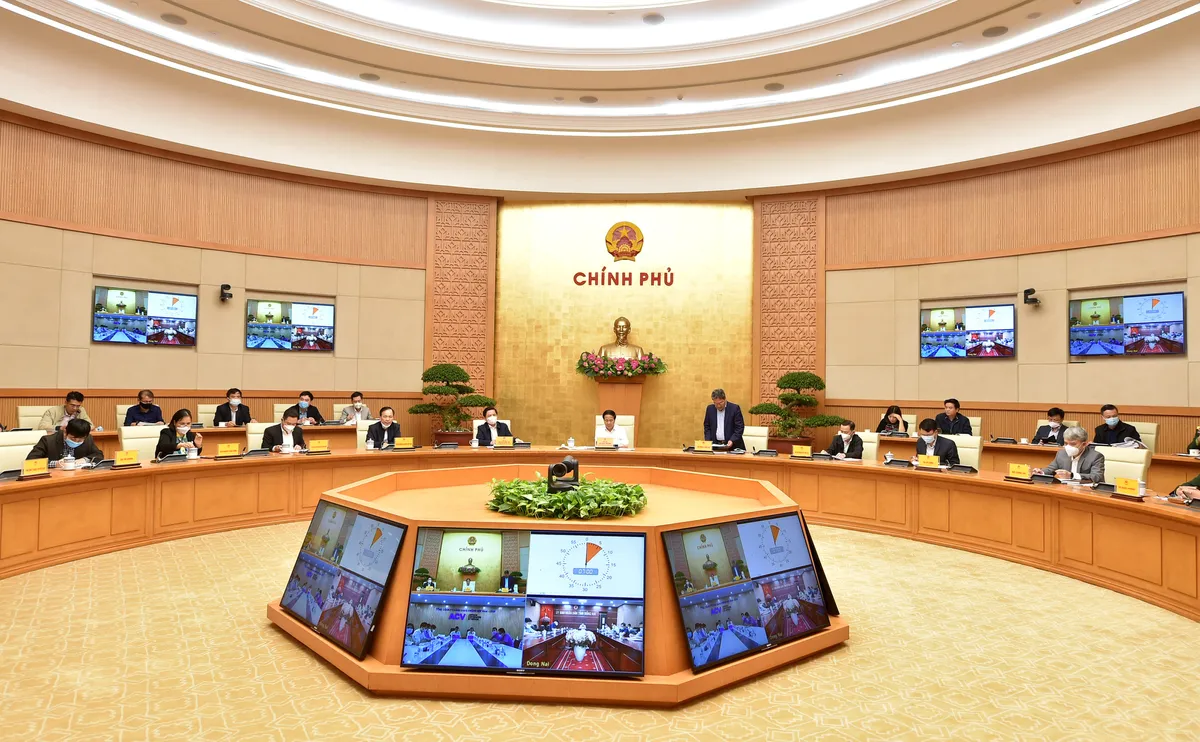 Phó Thủ tướng Lê Văn Thành: Ai làm chậm tiến độ thì đứng ra ngoài - Ảnh 1.