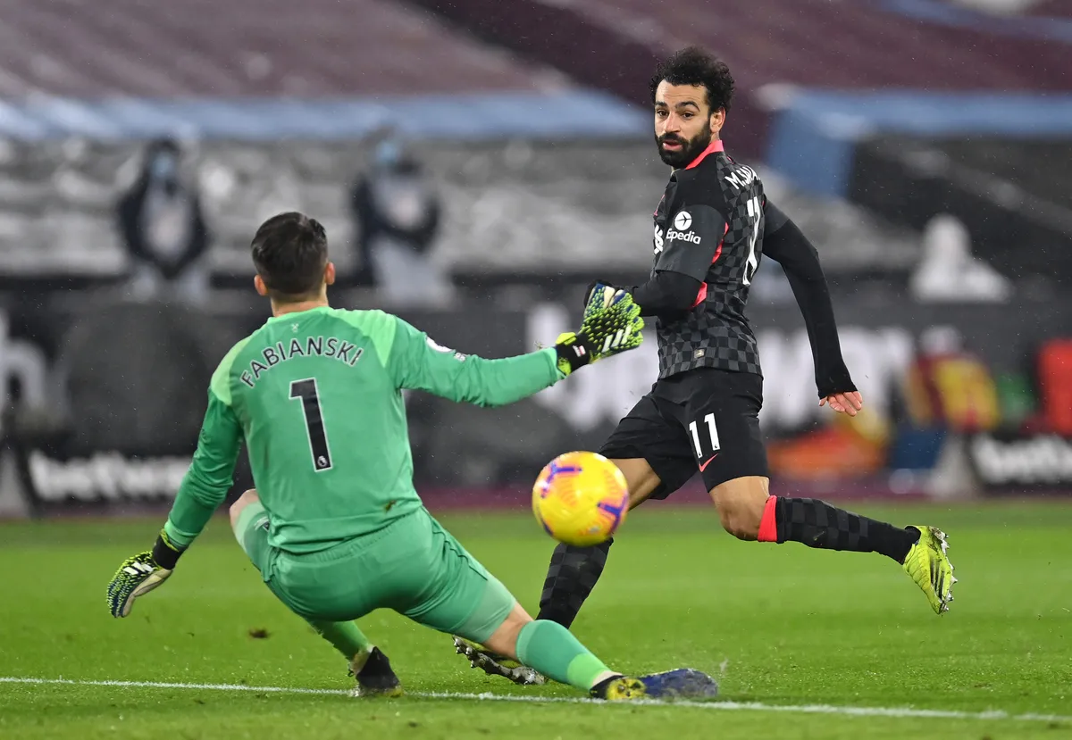 West Ham 1-3 Liverpool: Salah tỏa sáng, hiệp 2 bùng nổ! - Ảnh 2. West Ham 1-3 Liverpool: Salah tỏa sáng, hiệp 2 bùng nổ! - Ảnh 2.