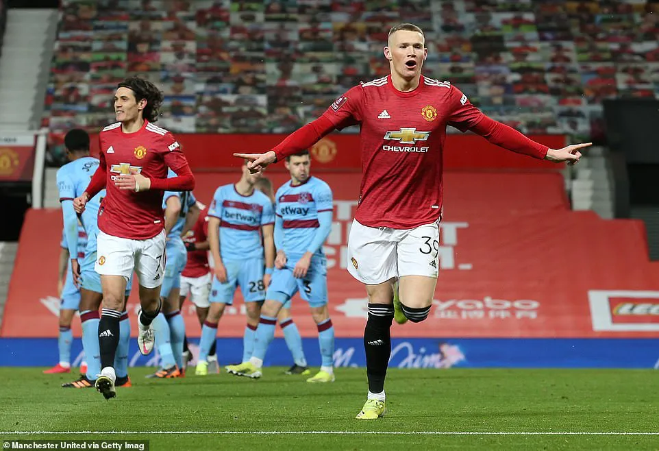 Man Utd 1-0 West Ham Utd: McTominay ghi b&agrave;n, Quỷ đỏ v&agrave;o tứ kết FA Cup - Ảnh 4.