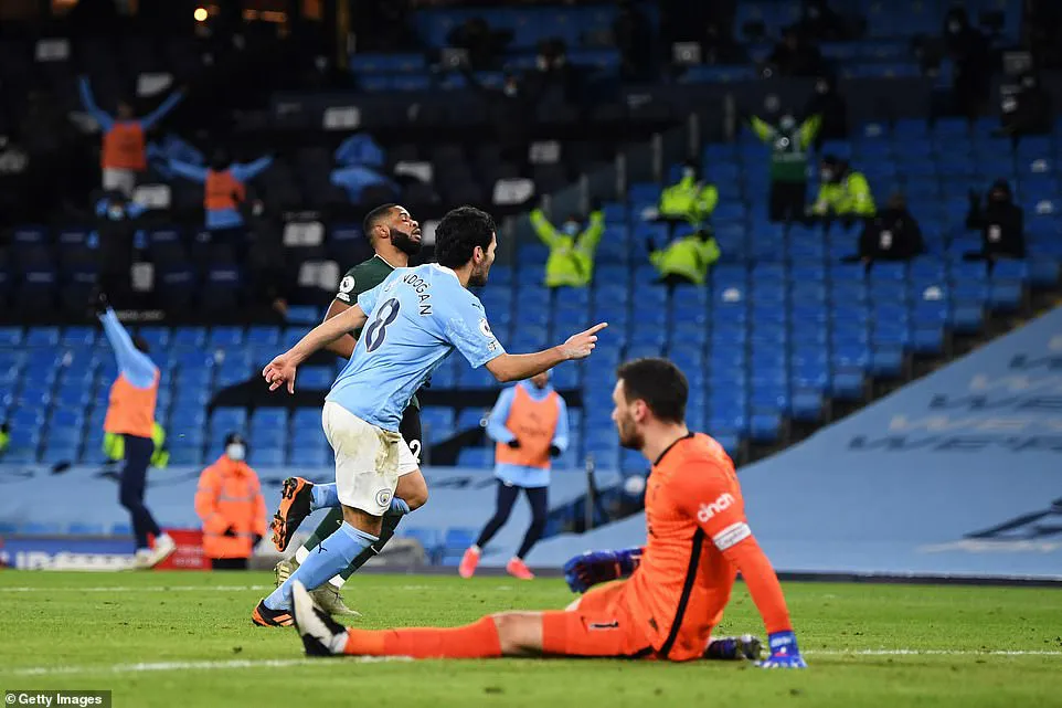 Manchester City 3-0 Tottenham: Man City xây chắc ngôi đầu - Ảnh 3. Manchester City 3-0 Tottenham: Man City xây chắc ngôi đầu - Ảnh 3.