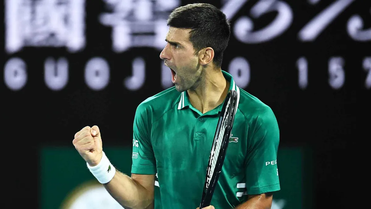 Novak Djokovic ngược dòng kịch tính trước Alexander Zverev - Ảnh 2. Novak Djokovic ngược dòng kịch tính trước Alexander Zverev - Ảnh 2.