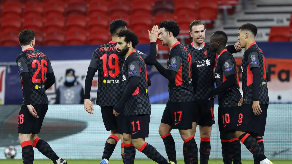 RB Leipzig 0-2 Liverpool: Salah, Mane trừng phạt sai lầm của đối thủ! - Ảnh 3. RB Leipzig 0-2 Liverpool: Salah, Mane trừng phạt sai lầm của đối thủ! - Ảnh 3.