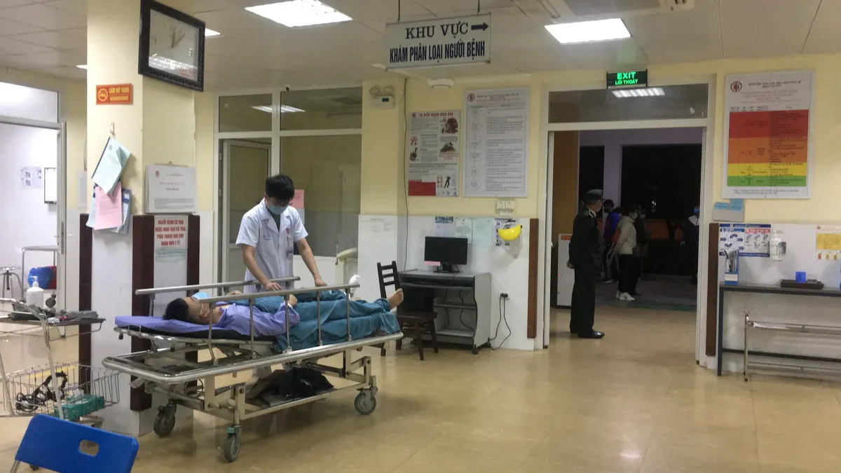 Bệnh viện Việt Nam - Thụy Điển Uông Bí đảm bảo tốt công tác khám chữa bệnh dịp Tết - Ảnh 1.