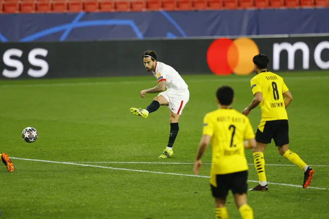 Sevilla 2-3 Dortmund: Haaland lập cú đúp, Dortmund ngược dòng ngoạn mục - Ảnh 1. Sevilla 2-3 Dortmund: Haaland lập cú đúp, Dortmund ngược dòng ngoạn mục - Ảnh 1.