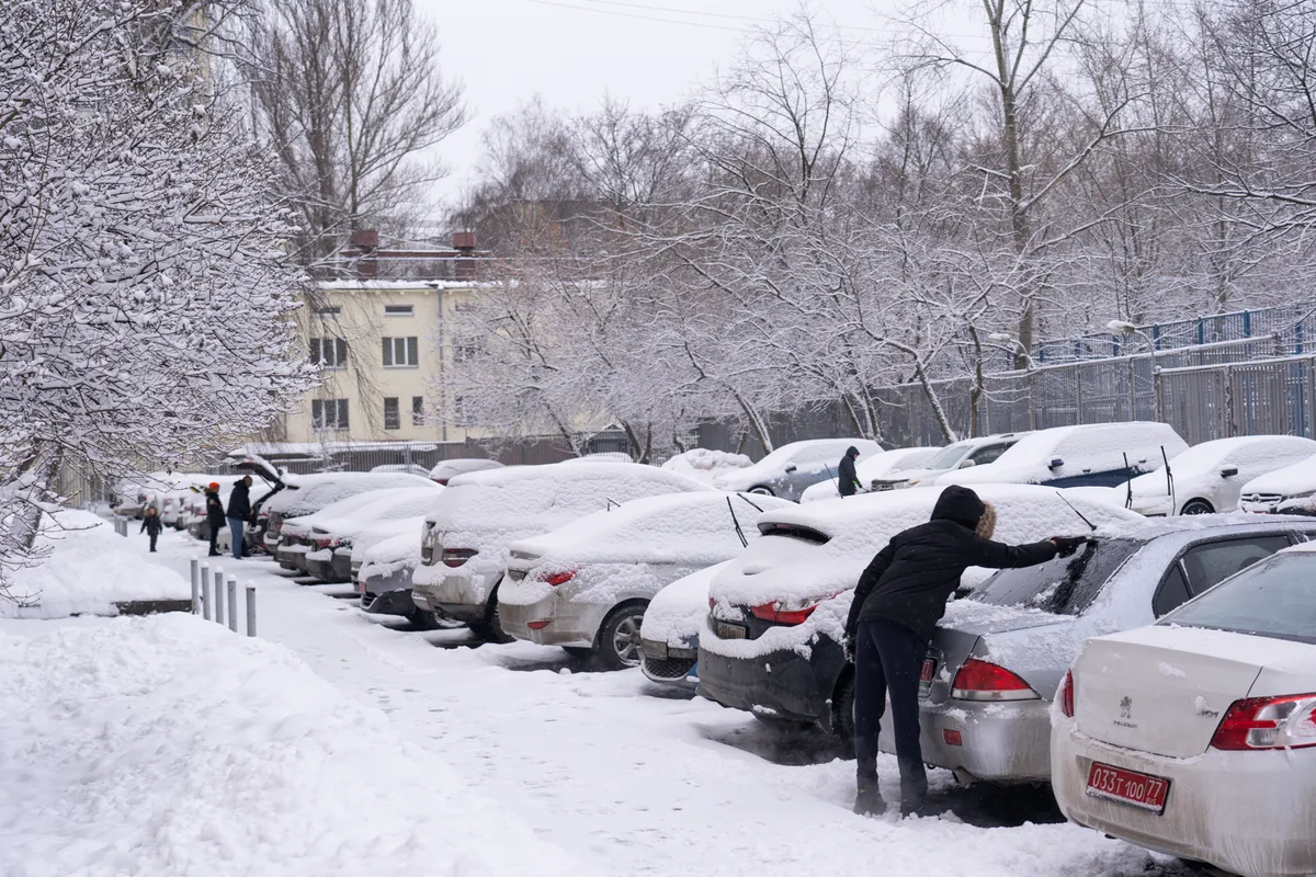 Thủ đô Moscow của Nga chìm trong tuyết - Ảnh 1.