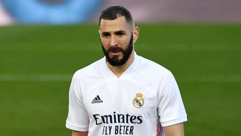 Benzema chấn thương nặng hơn dự kiến, Zidane không muốn mạo hiểm - Ảnh 3. Benzema chấn thương nặng hơn dự kiến, Zidane không muốn mạo hiểm - Ảnh 3.