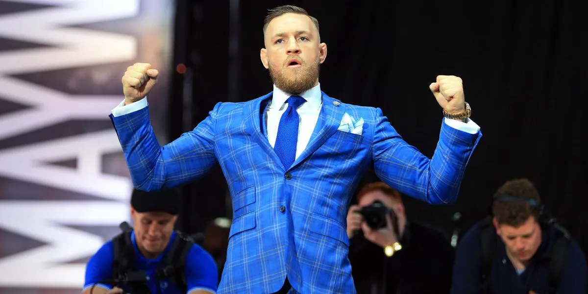 Khabib Nurmagomedov &hellip; n&oacute;i lời cay đắng về Conor McGregor - Ảnh 1.