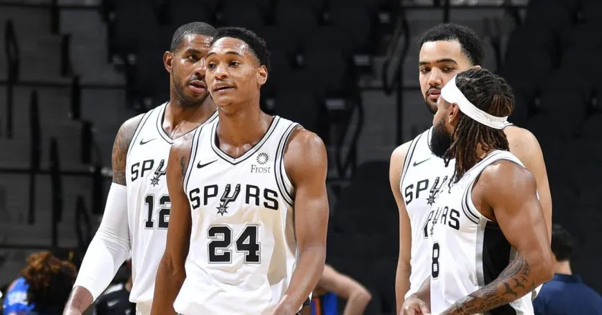 San Antonio Spurs nỗ lực đối phó với cuộc khủng hoảng nhân sự - Ảnh 1. San Antonio Spurs nỗ lực đối phó với cuộc khủng hoảng nhân sự - Ảnh 1.