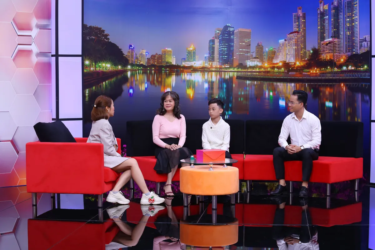 &ldquo;Soobin Ho&agrave;ng Sơn nh&iacute;&rdquo; tr&aacute;i &yacute; ba mẹ khi thổ lộ ước mơ l&agrave;m phi c&ocirc;ng - Ảnh 1.