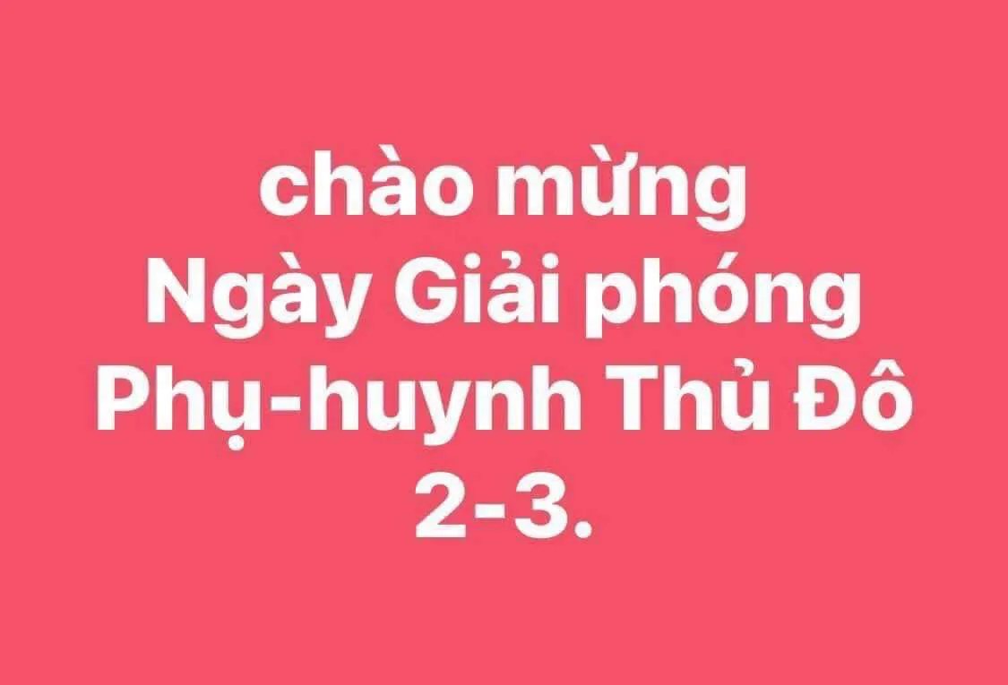 Phụ huynh mừng rơi nước mắt vì con được đi học trở lại - Ảnh 1.