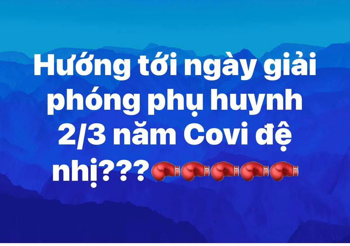 Phụ huynh mừng rơi nước mắt vì con được đi học trở lại - Ảnh 3.