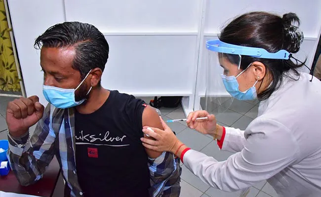 Chương trình COVAX công bố danh sách phân phối vaccine đợt đầu - Ảnh 1. Chương trình COVAX công bố danh sách phân phối vaccine đợt đầu - Ảnh 1.