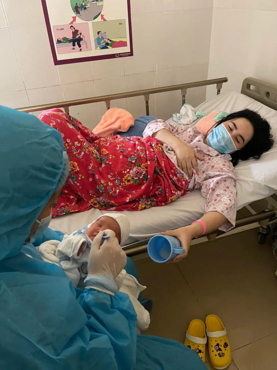 Khu cách ly đặc biệt trong Bệnh viện Sản Nhi Quảng Ninh - Ảnh 2. Khu cách ly đặc biệt trong Bệnh viện Sản Nhi Quảng Ninh - Ảnh 2.