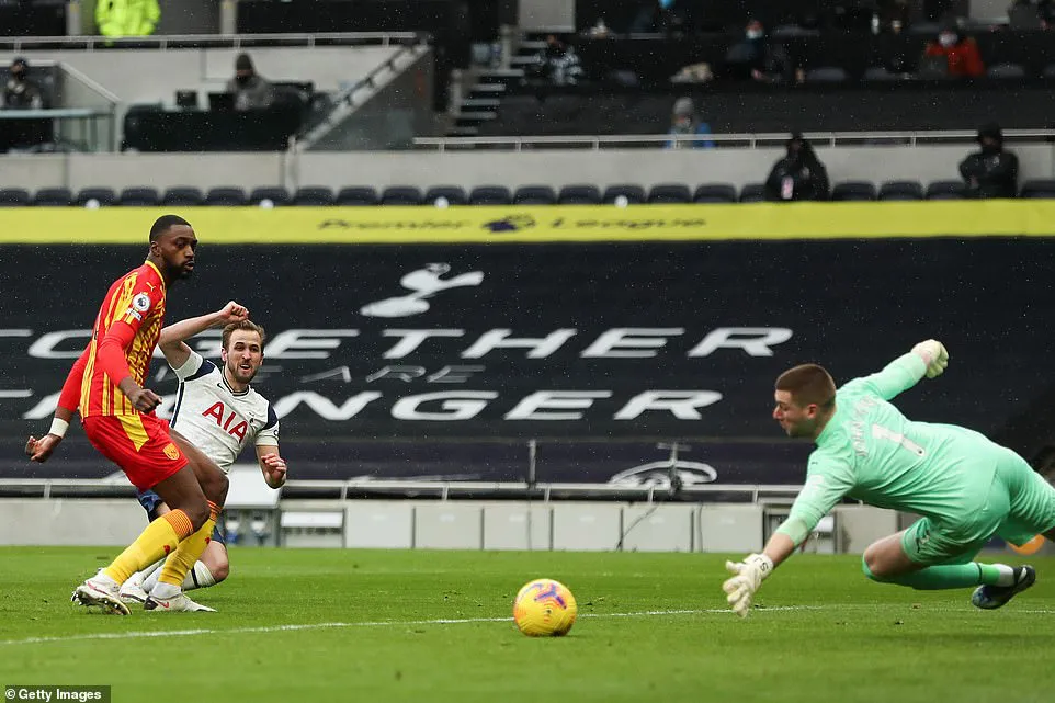 Tottenham 2-0 West Brom: Harry Kane ghi dấu ấn ngày trở lại - Ảnh 1. Tottenham 2-0 West Brom: Harry Kane ghi dấu ấn ngày trở lại - Ảnh 1.