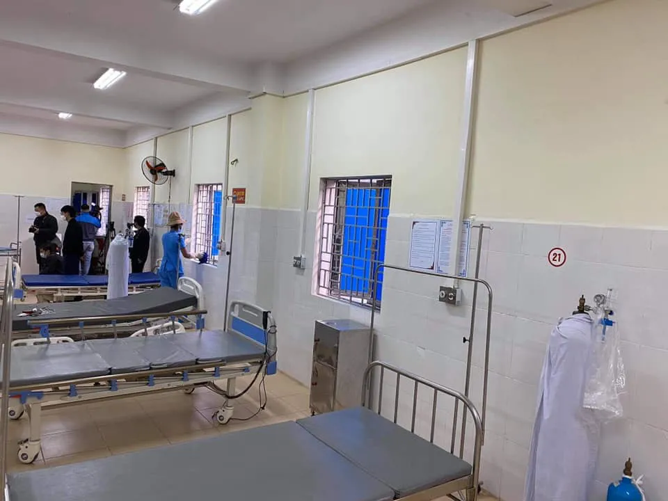 Hơn 15 giờ thiết lập xong Bệnh viện dã chiến Điện Biên Phủ - Ảnh 2.