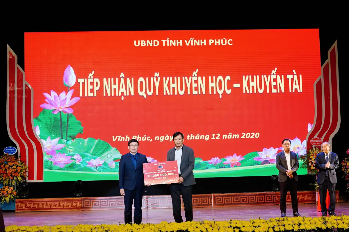 Tập đoàn DIC đóng góp hơn 20 tỷ đồng cho an sinh xã hội năm 2020 - Ảnh 2.