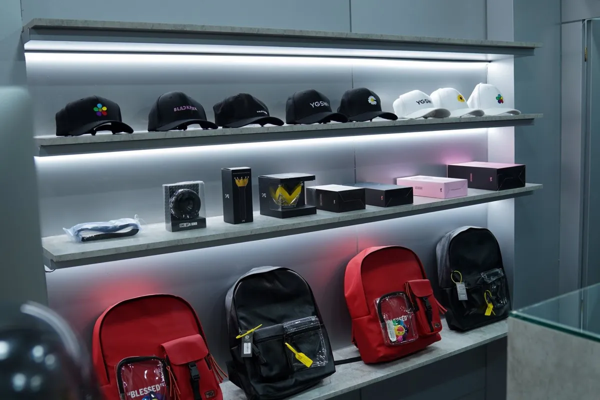 YG SHOP &ndash; Chất ri&ecirc;ng của thời trang đường phố - Ảnh 2.