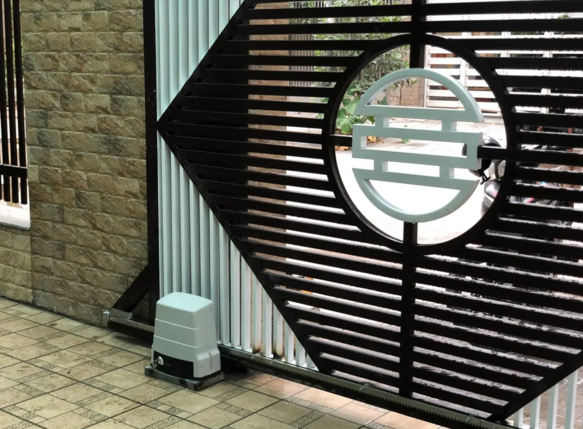 Bisco Việt Nam ph&acirc;n phối, lắp đặt cổng trượt tự động chuẩn Italia - Ảnh 3.