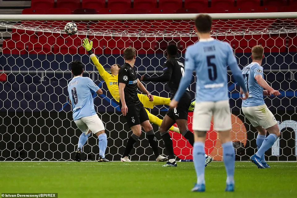 Man City 2-0 Mgladbach: Chiến thắng dễ dàng - Ảnh 2.