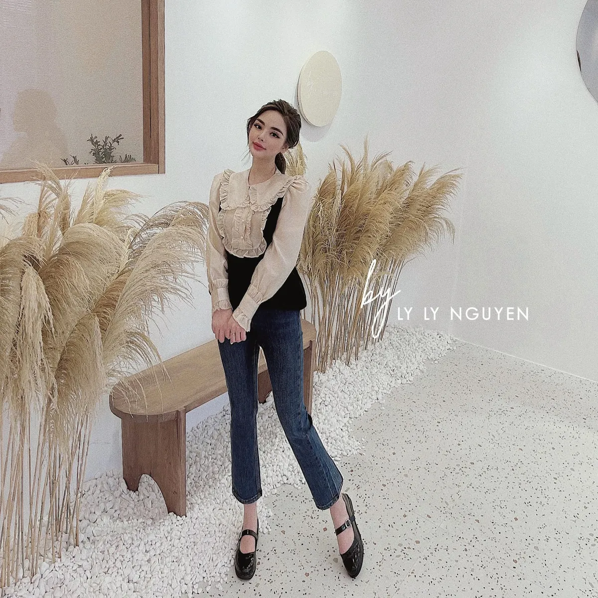 Ly Ly Nguyen mang đến những thiết kế lu&ocirc;n dẫn đầu xu hướng - Ảnh 1.